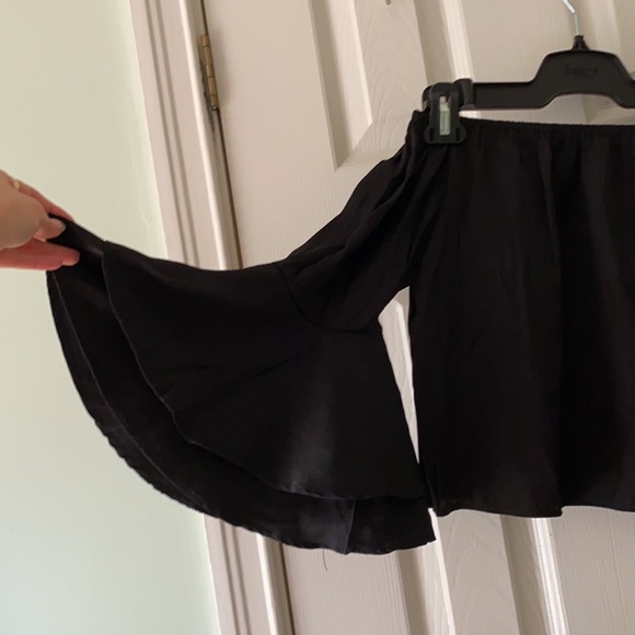 Black silky off the shoulder top - Picture 2 of 2